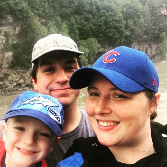 Meet your Posher, Natasha! Wife.Mommy.Teacher! - Picture 2 of 8